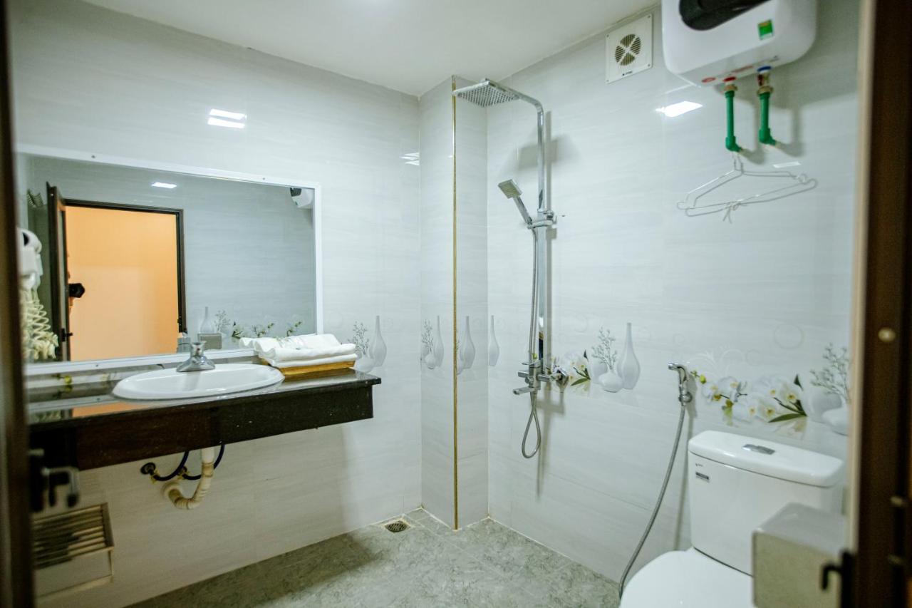 Quynh Trang Hotel Thuy Nguyen Eksteriør billede